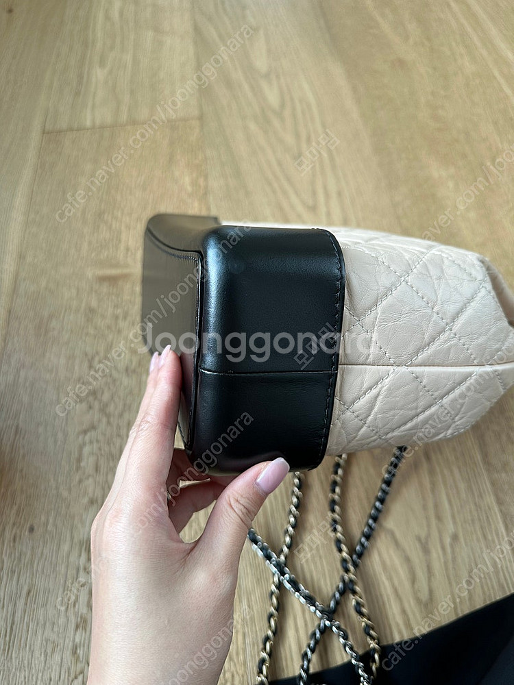 샤넬 가브리엘백팩 베이지 미듐--9