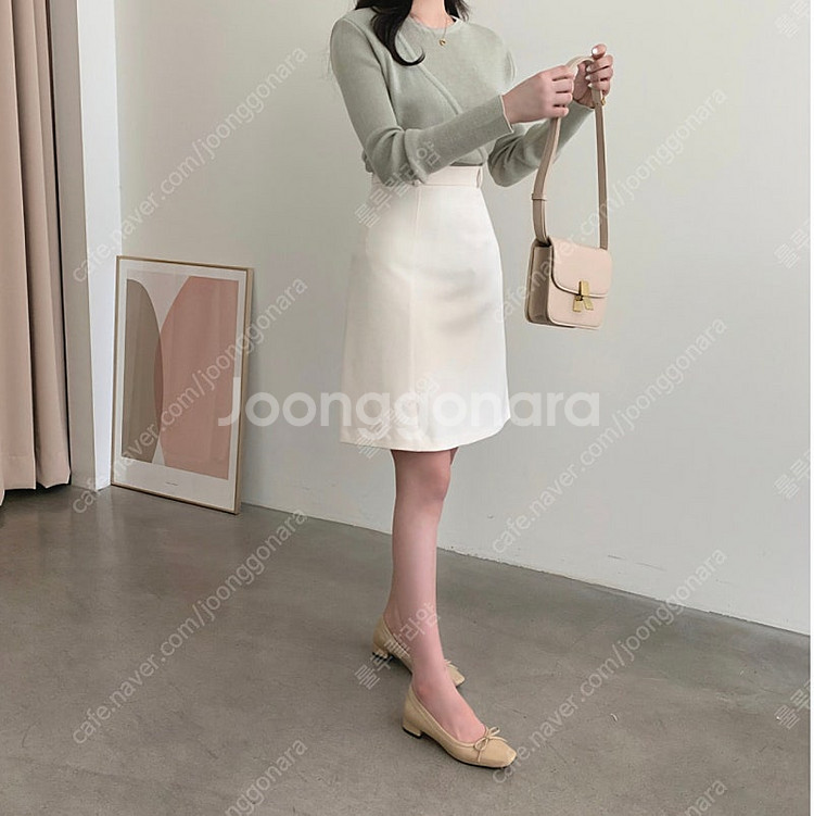 아이보리 A라인 스커트--1