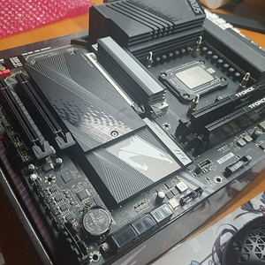 Z790 + i7 13700KF + DDR5 6000