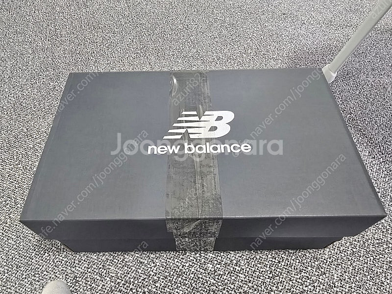 뉴발란스 530 블랙 260 사이즈 판매합니다--6