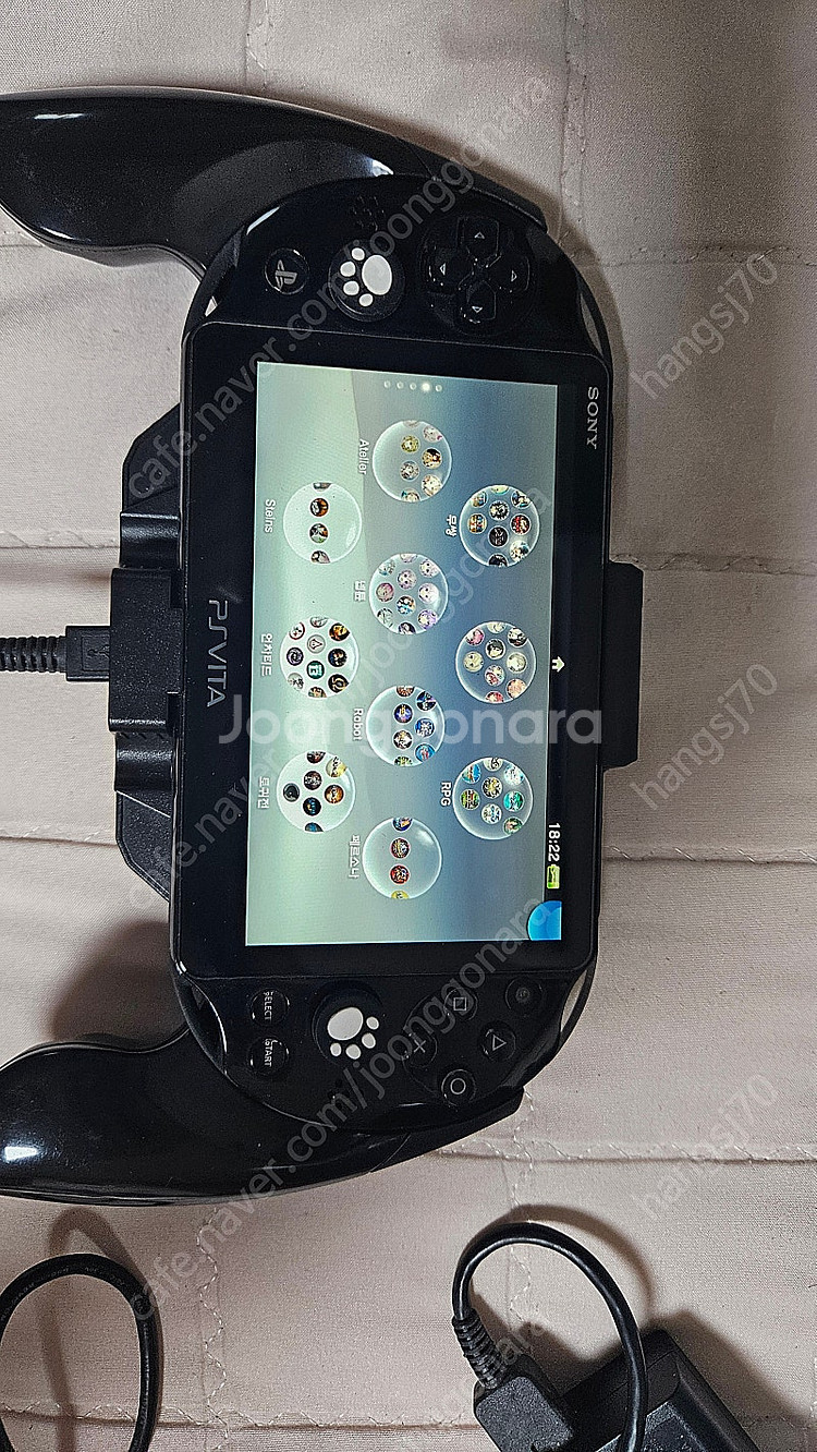 Ps vita 2세대ㅋㅍ 팝니다--1