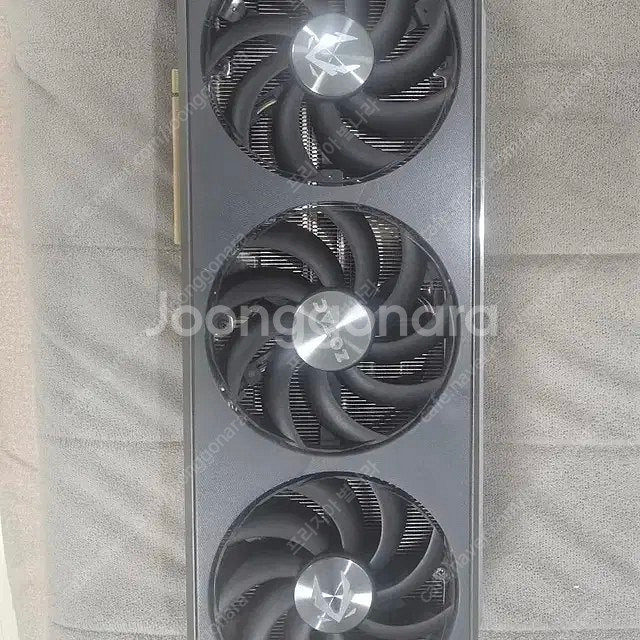 ZOTAC RTX 5070Ti AMP EXTREME I...--1