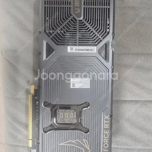 ZOTAC RTX 5070Ti AMP EXTREME I...--2