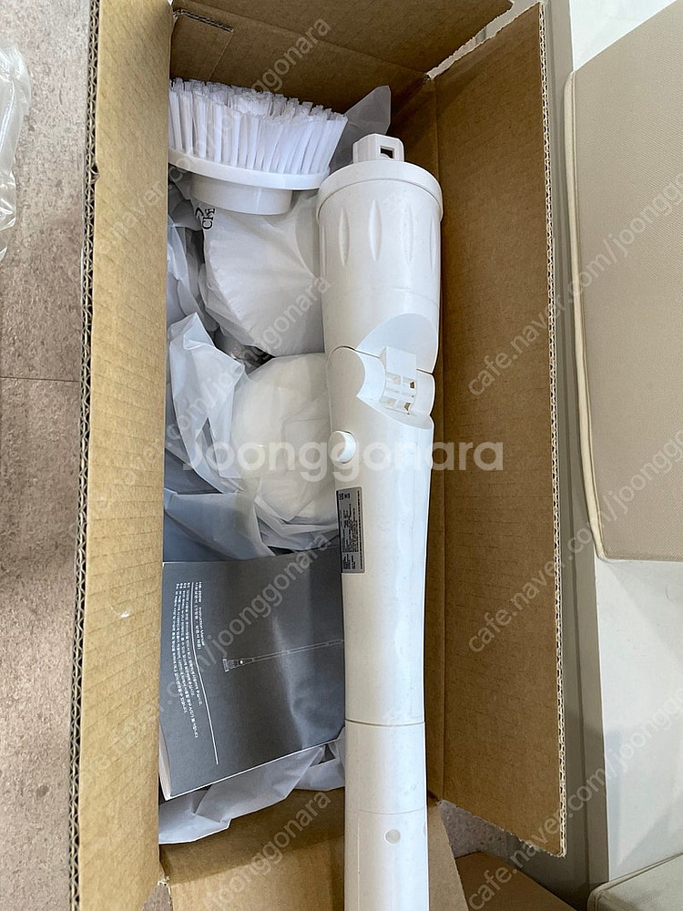 휴빅 욕실 무선 청소기--0