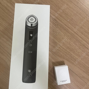 메디큐브 에이지알 부스터프로 미개봉 새제품 (+헤드케이스)