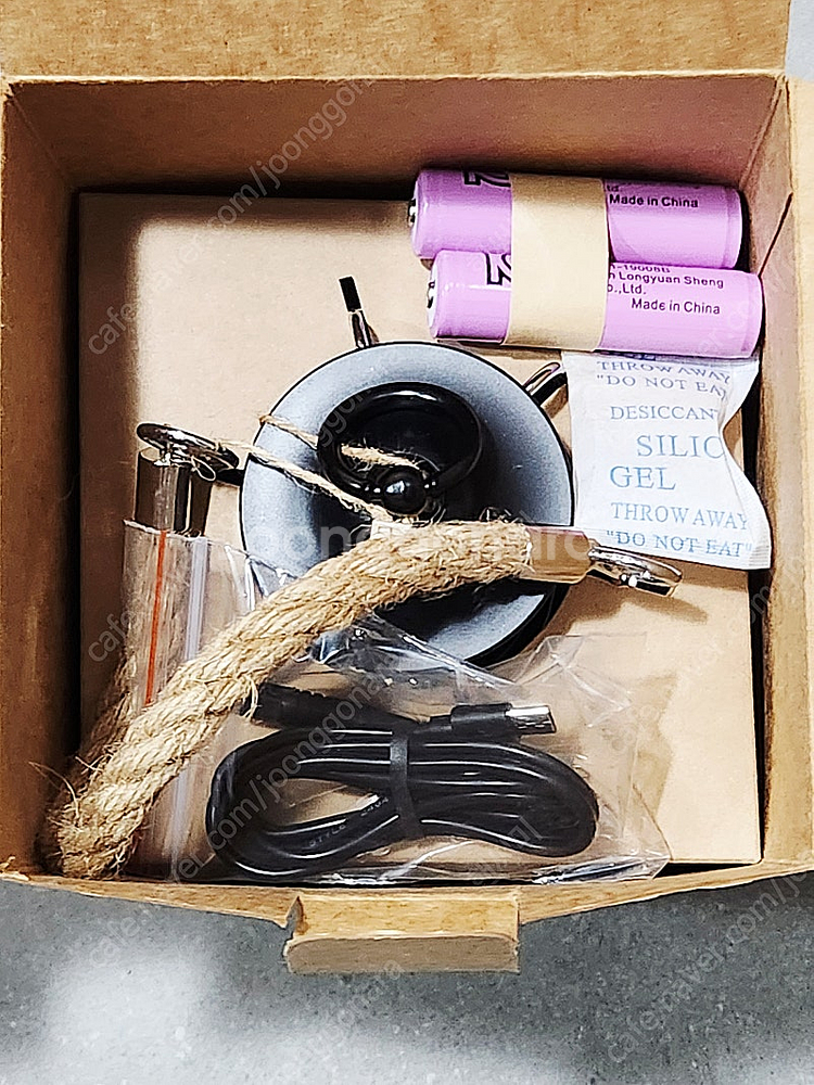 볼보 캠핑 랜턴 램프 - 새상품 ---0