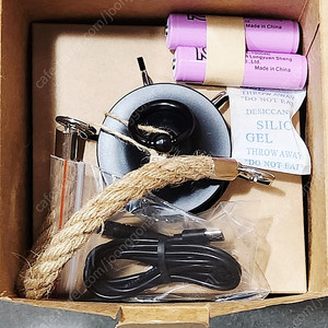 볼보 캠핑 랜턴 램프 - 새상품 -