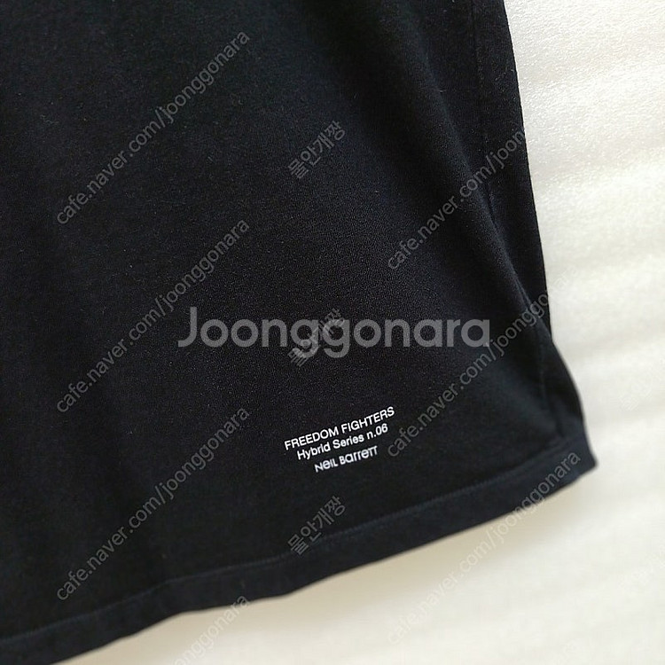 택포 국내정품 닐바렛 면 라운드 반팔 티 남성 XS ~ S 블랙 순면 사랑봉봉--4