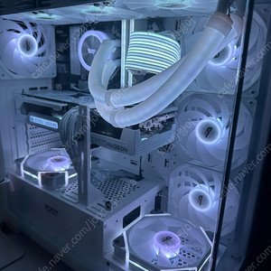 화이트 감성 고사양 PC 본체 팝니다!