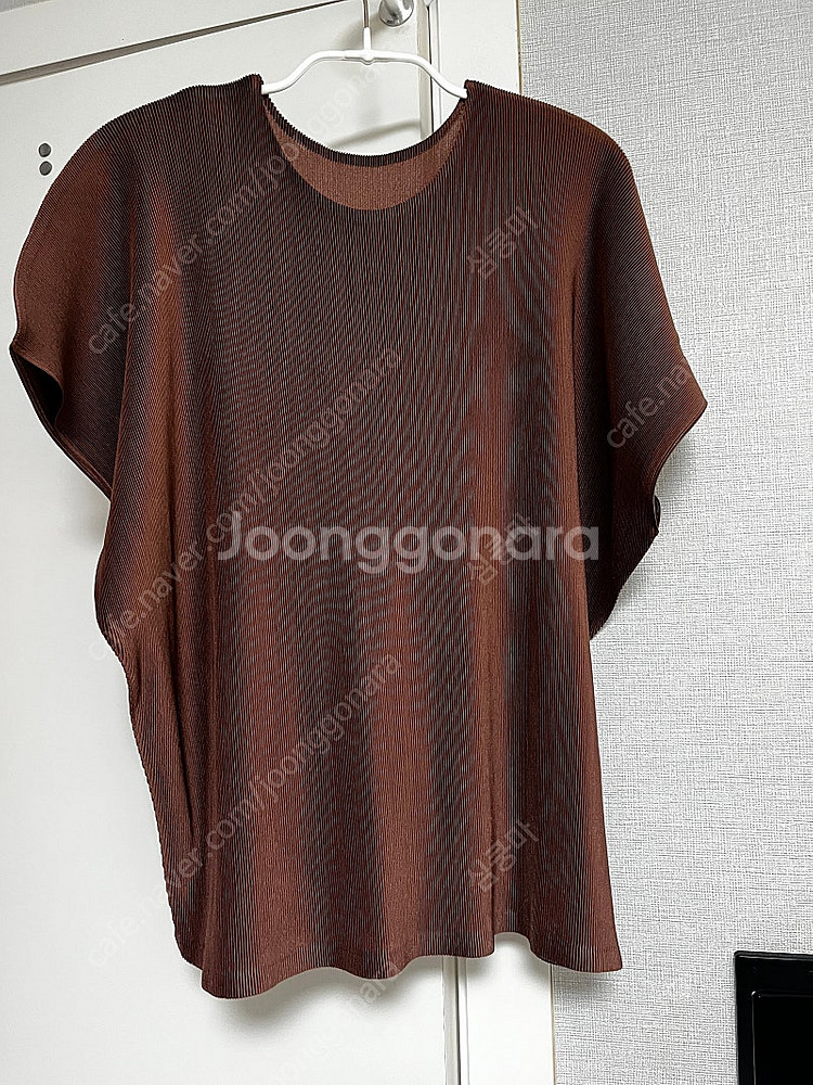 플리츠플리즈 미스트 브라운 라운드--2