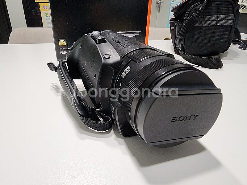 쏘니 캠코더 FDR AX-700 판매--2