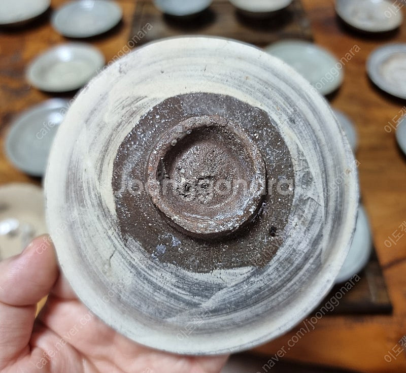 고미술품 조선시대 초기 계룡산 학봉리 분청사기 귀얄찻잔--5