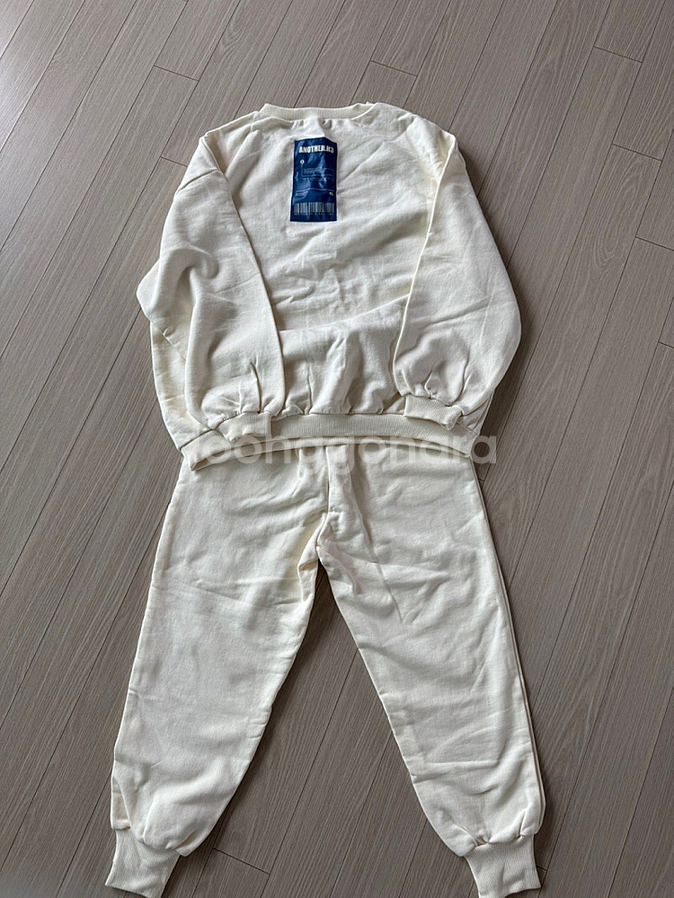 새상품) H3에이치쓰리 맨투맨 셋업 8사이즈--1