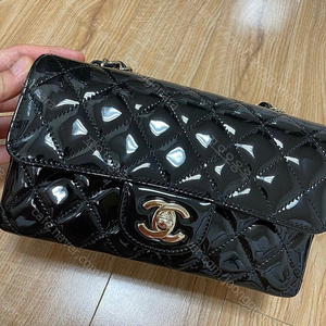 샤넬 뉴미니 샴골 페이던트 블랙