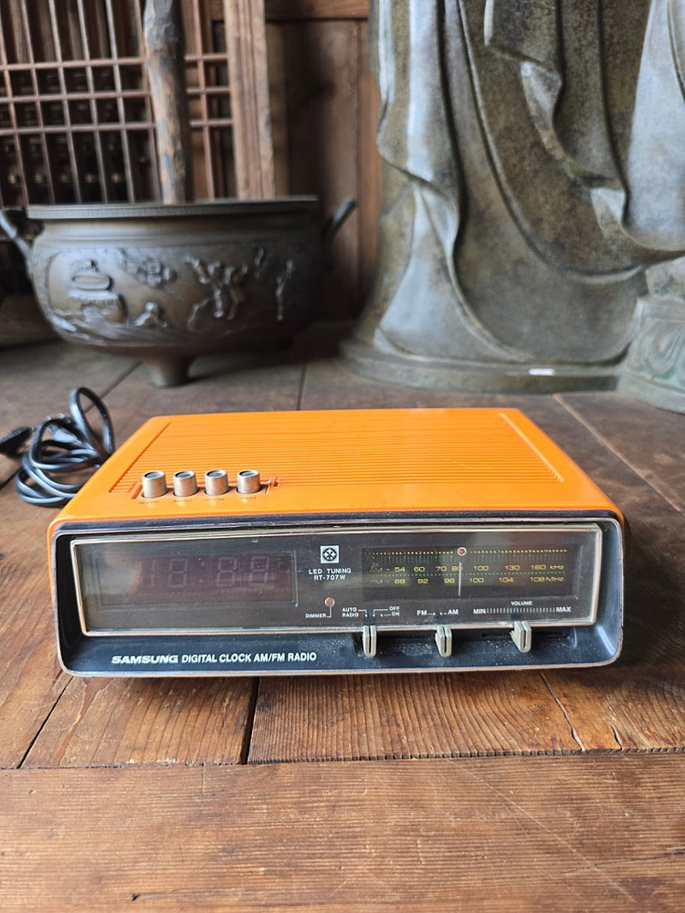 금성과 삼성 시계라디오 이미지