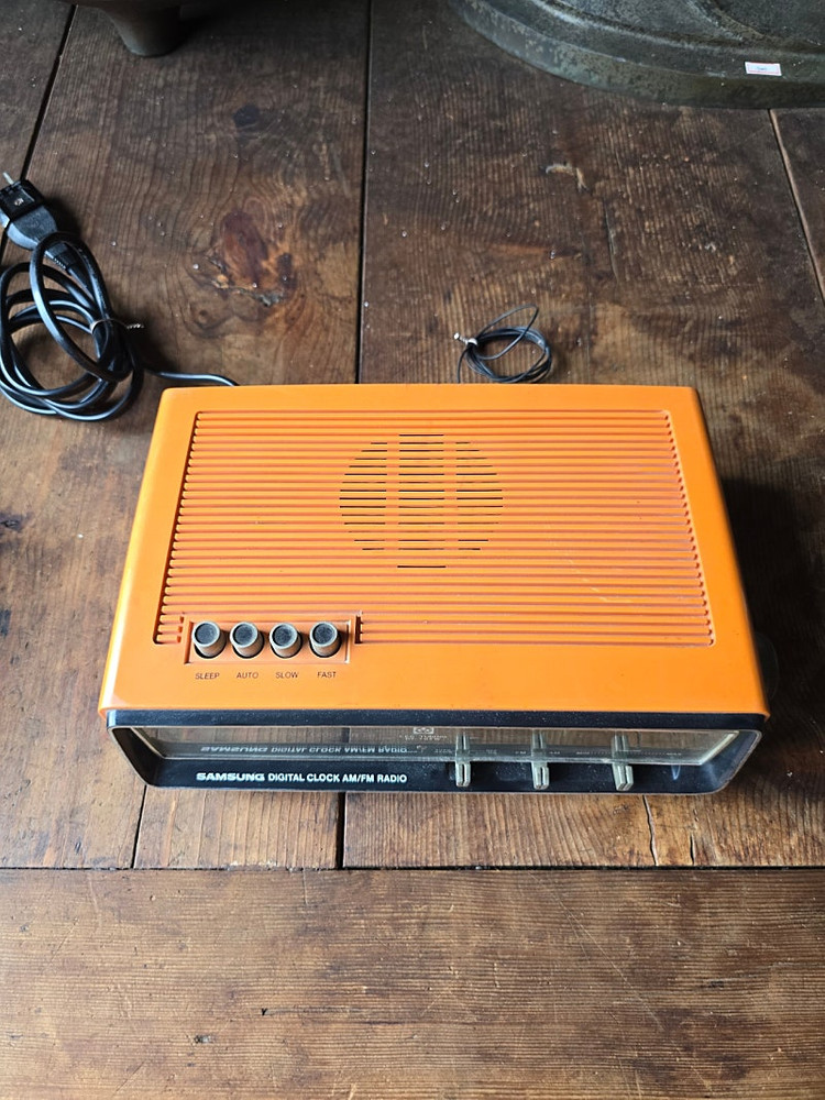 금성과 삼성 시계라디오 이미지