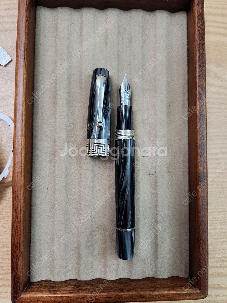 몬테그라파 한국한정 엑스트파 도브오브피스 만년필--1