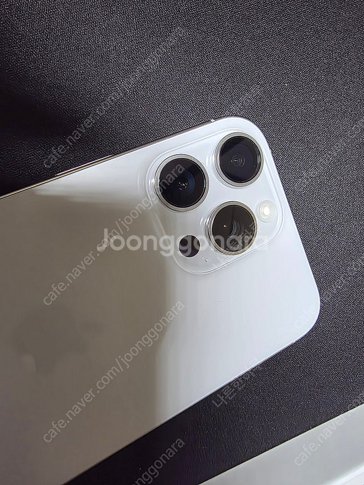 아이폰16 프로 맥스 512GB 자급제 화이트 팝니다.--8