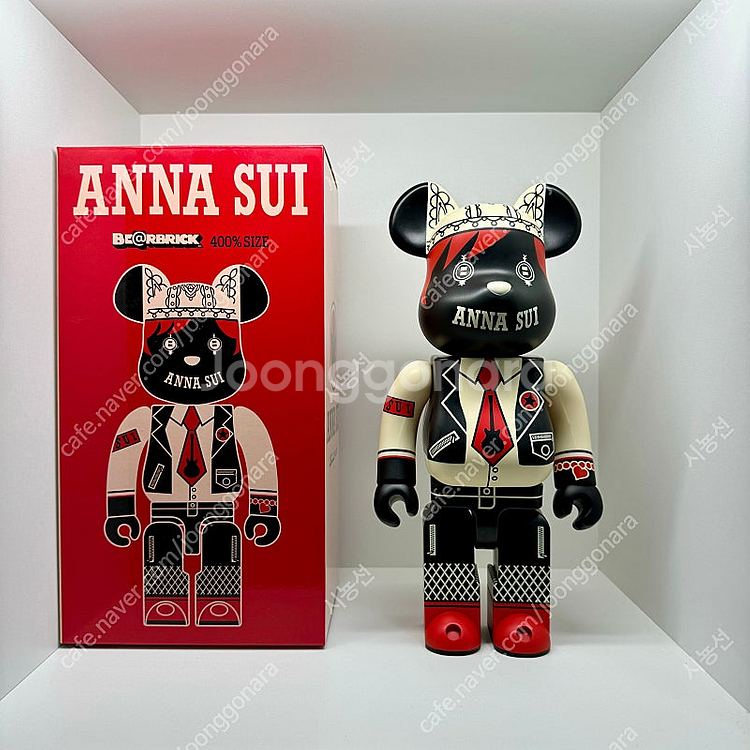 베어브릭 안나수이 Bearbrick x Anna Sui Red and Beige 400%--0