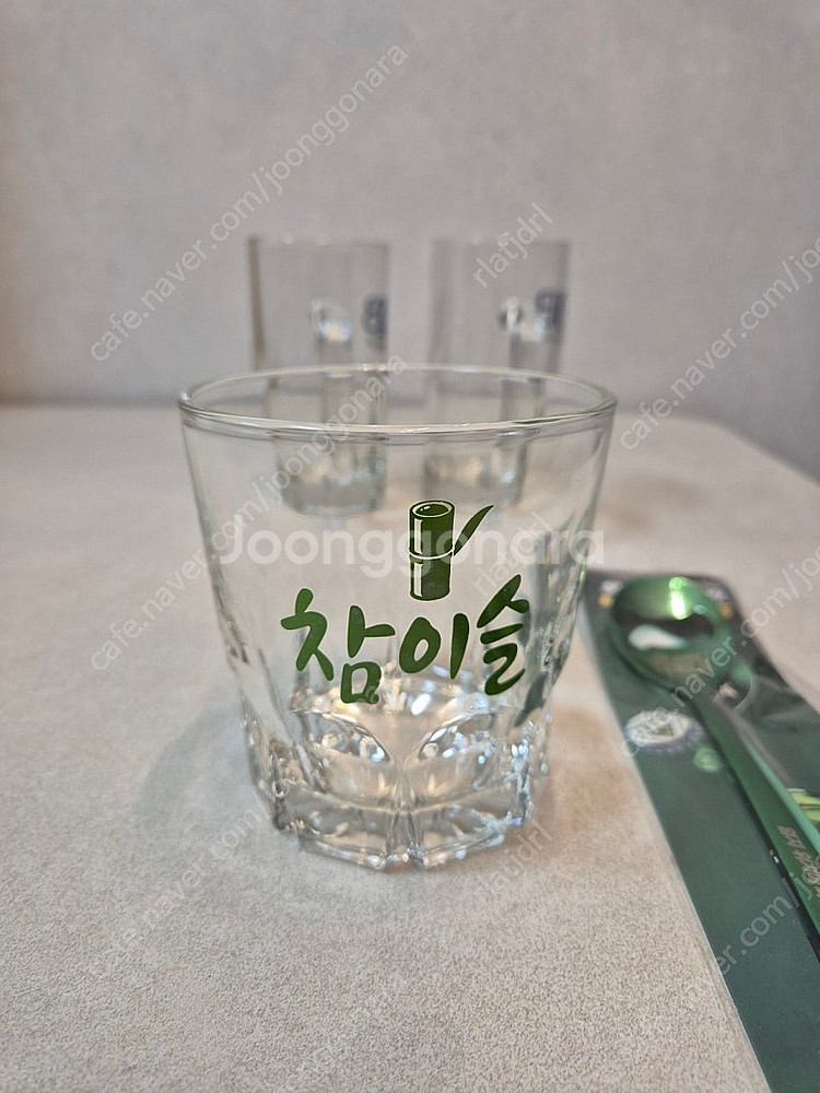 참이슬 한병소주잔, 그리고 맥주잔과 테라 스푸너 팝니다--0