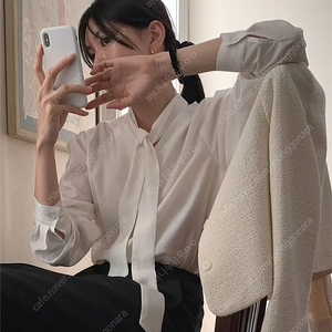 [새상품] 크렘므 타이 블라우스