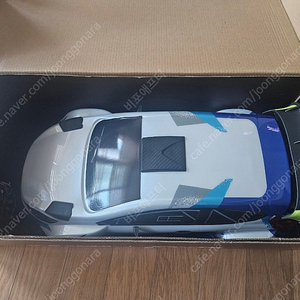 르랄로 XTS F10