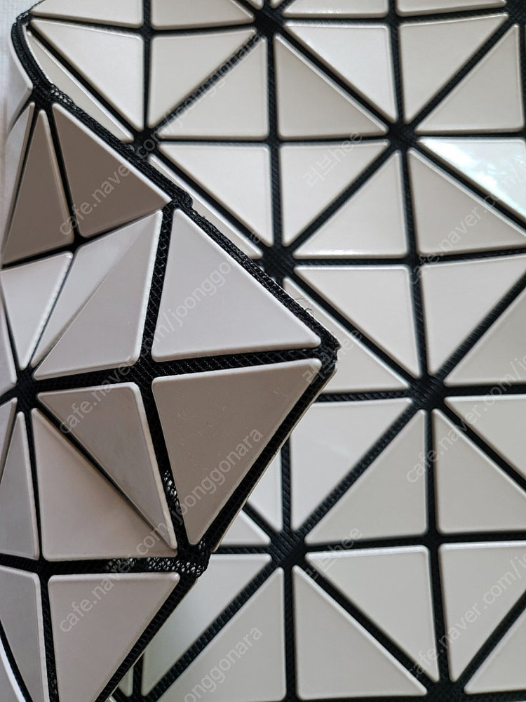 중고 바오바오 루센트 베이지 도트백--1