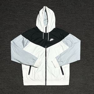 Nike 나이키 윈드러너 바람막이 자켓 판매합니다