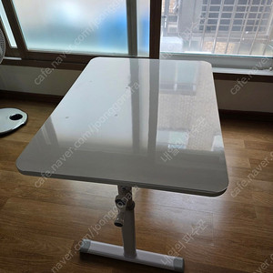 800 × 600 높낮이 조절가능 책상 팝니다