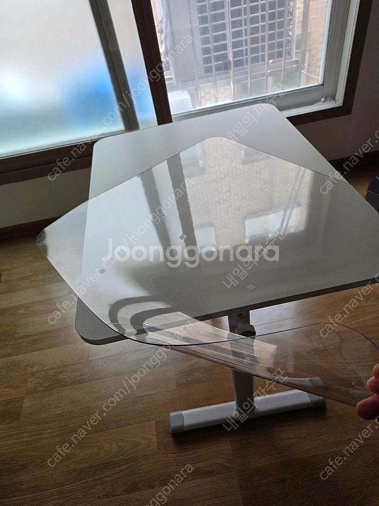 800 × 600 높낮이 조절가능 책상 팝니다--2