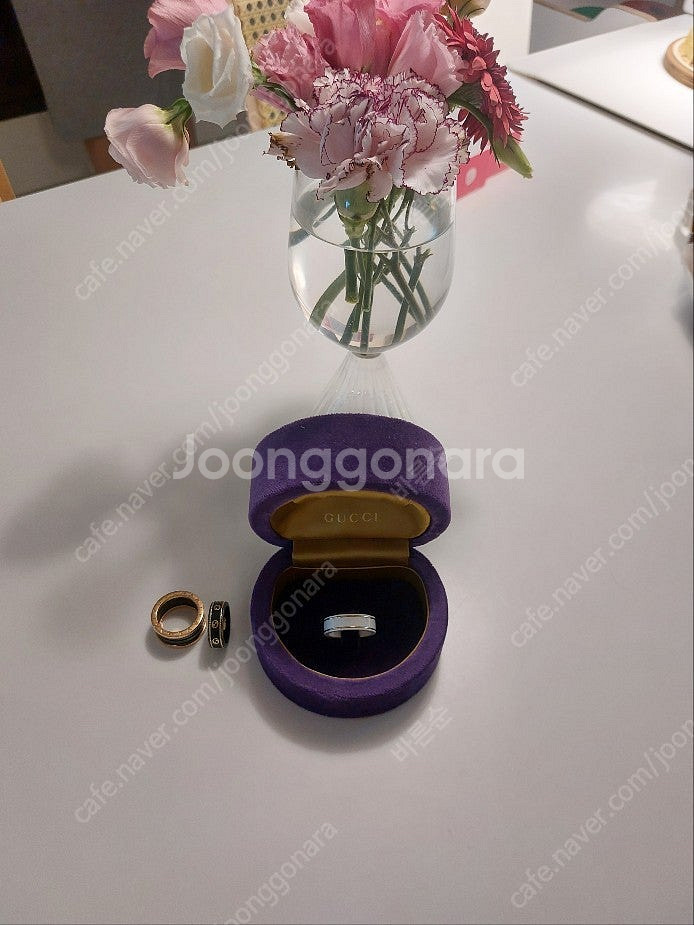 구찌 지르코니아 18K 아이코닉 반지 화이트 옐로우 골...--0