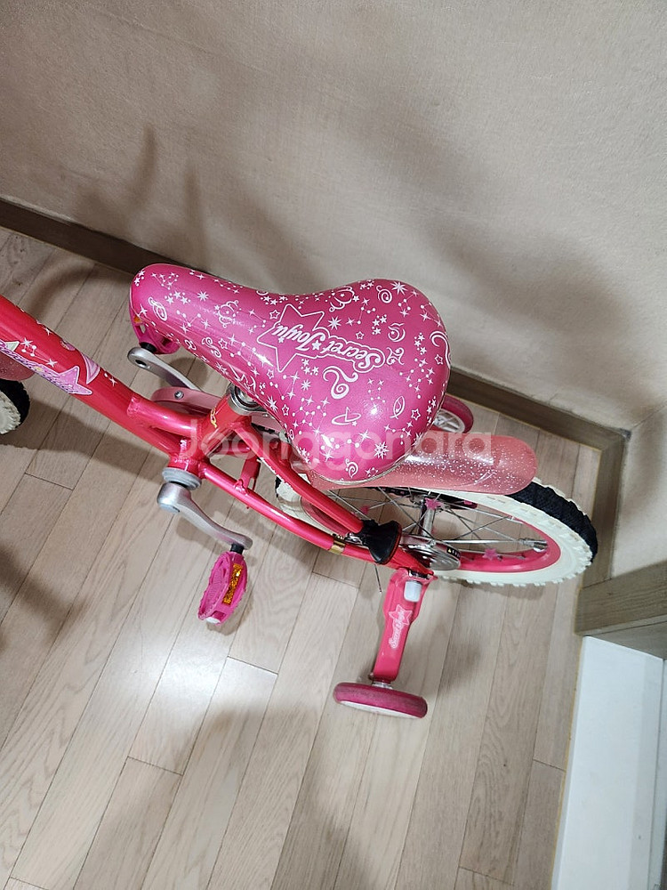 시크릿쥬쥬 18인치 어린이 자전거 팔아요--2