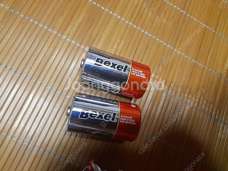 (팝니다) 여러가지 캠핑용품(우드롤 캠핑테이블, 발포매...--8