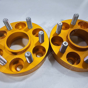 콜로라도(23년식 이전) 30MM 허브스페이스 팝니다