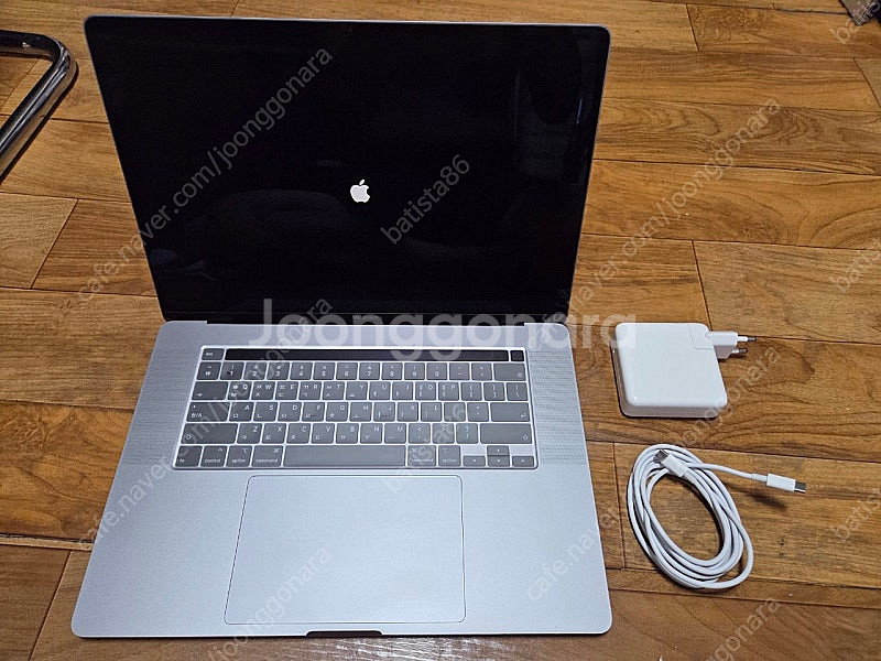 애플 맥북프로 2019년형 1TB 16인치--0