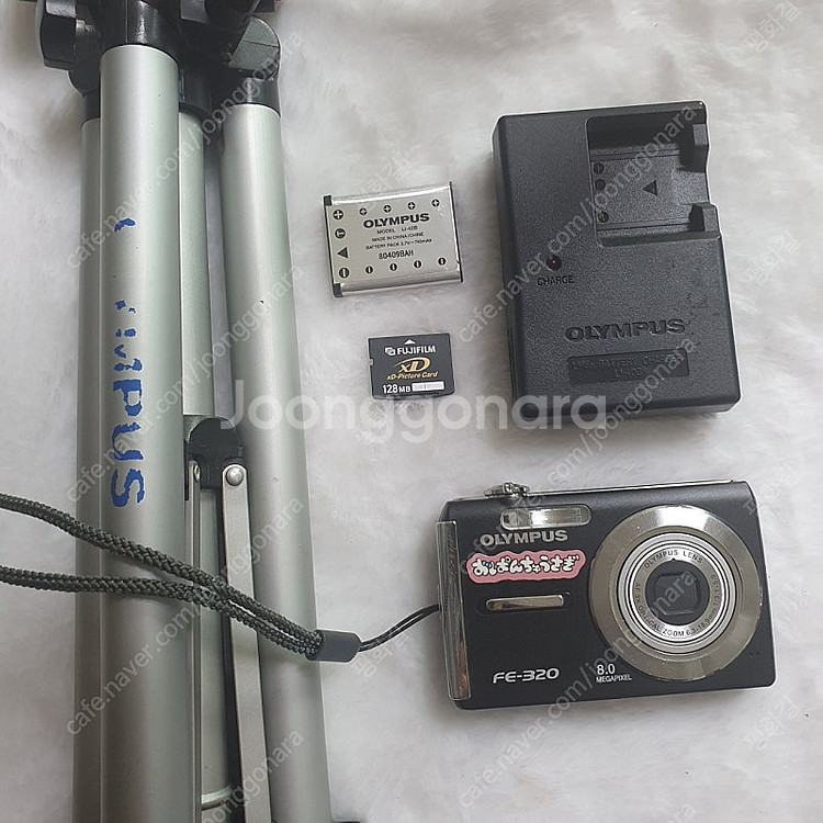 올림푸스 FE-320 디카--3