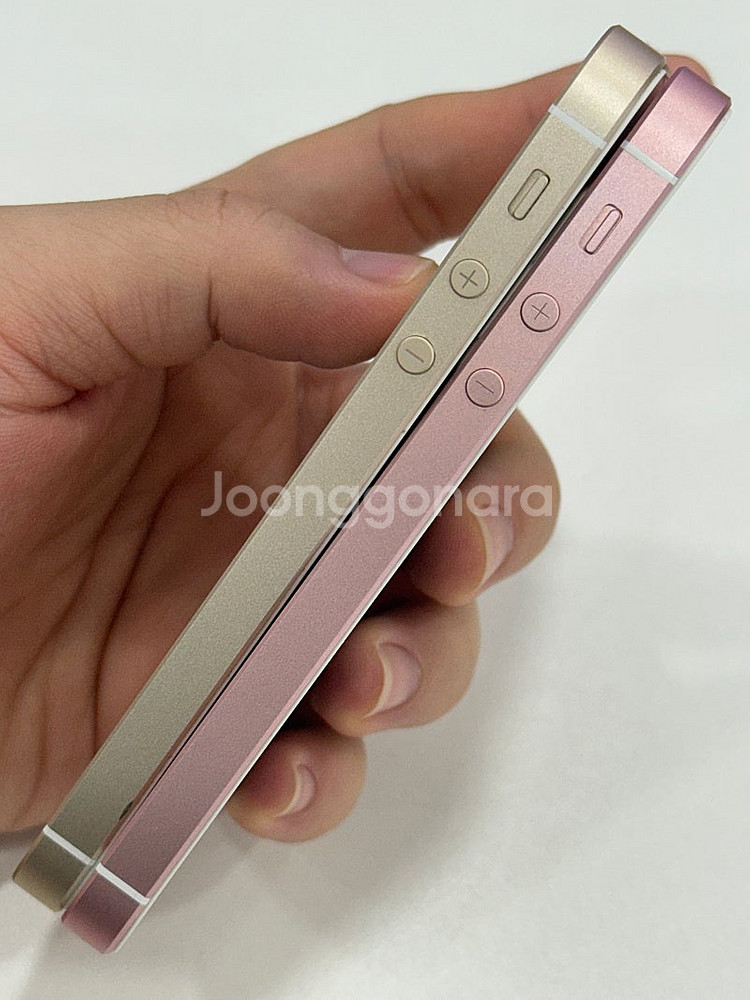 아이폰SE1 64GB 골드, 로즈골드 판매합니다!--2