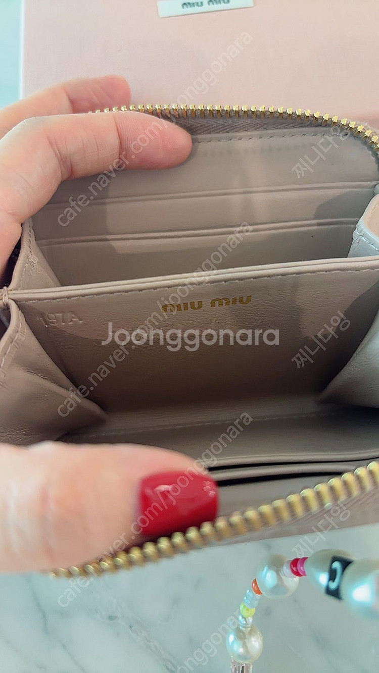 미우미우 지갑--1