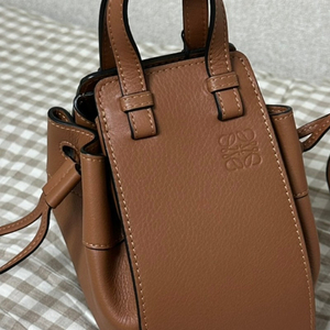 로에베 해먹백 미니 정품 1회 착용