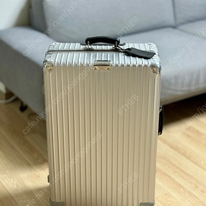 리모와 클래식 라지 캐리어 평생 보증 판매