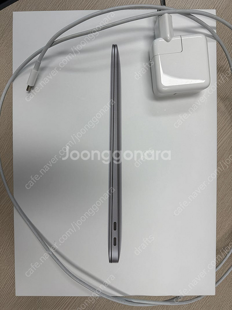 m1 맥북 에어 실버 / 램 16g / ssd 256g--4