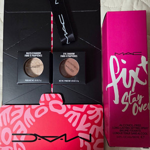 맥 mac 아이셰도우, 립펜슬, 펜슬 아이라이너, 픽서 모두 새제품
