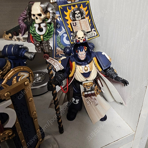 1. 조이토이 1/18 JT6885 워해머40K 울트라마린 치프 라이브러리안 티구리우스(재판)