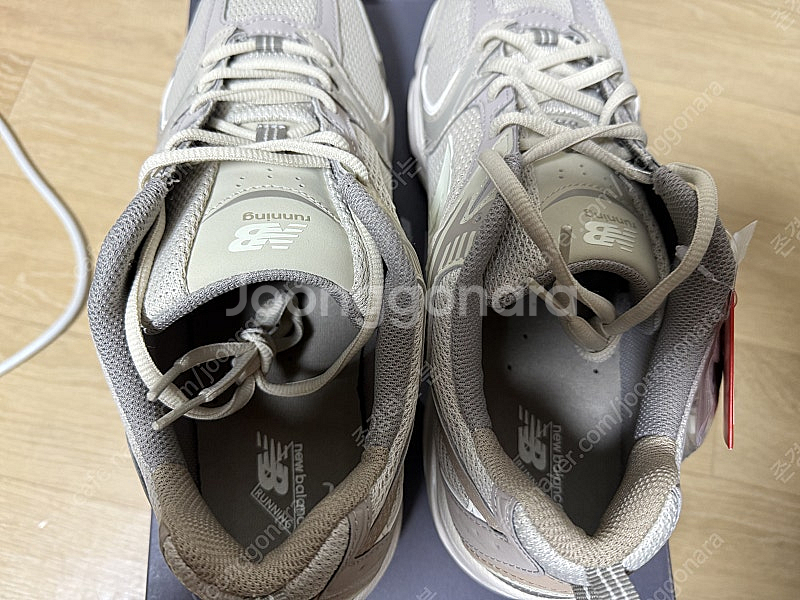 뉴발란스 530 280 사이즈 새제품 판매합니다--6