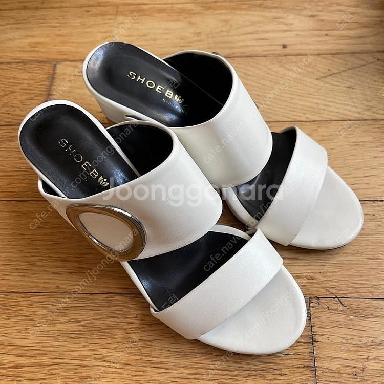 슈박스 뉴욕 오픈토 샌들 7cm 화이트 (240)--0