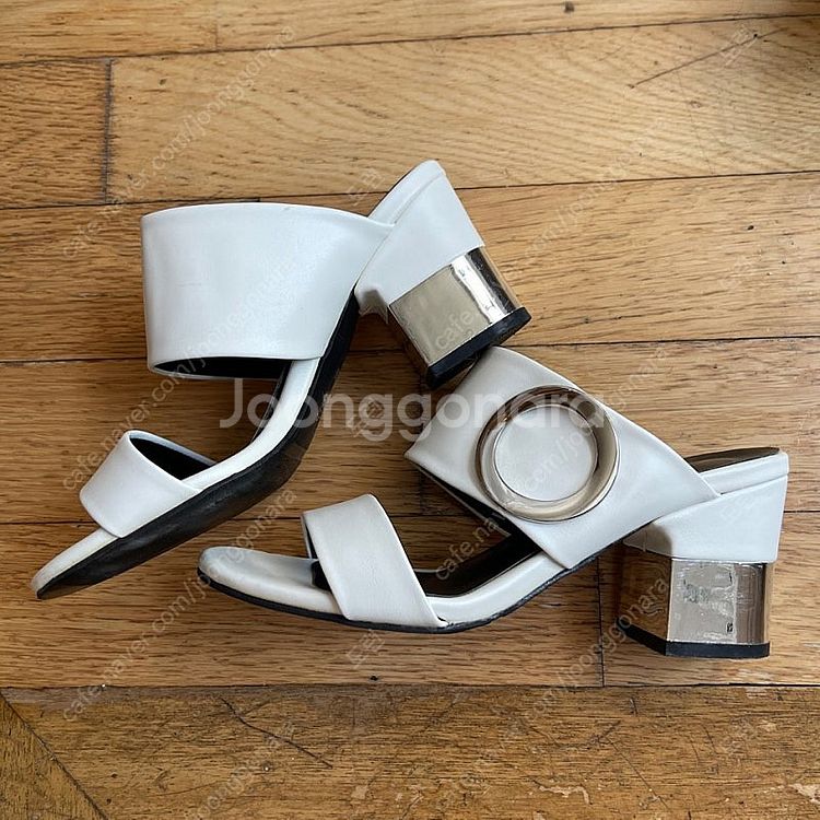 슈박스 뉴욕 오픈토 샌들 7cm 화이트 (240)--1