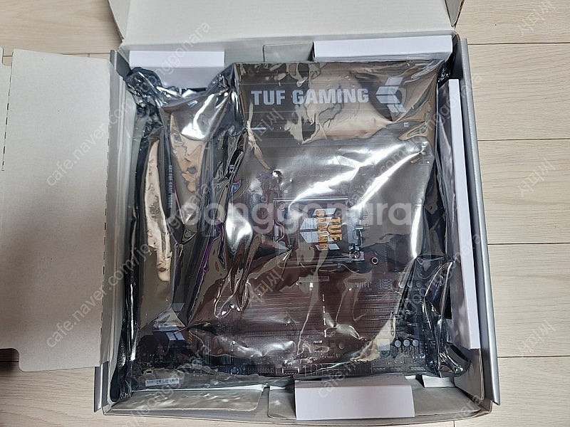 ASUS TUF Gaming B850M-PLUS WIFI STCOM 팝니다.--3