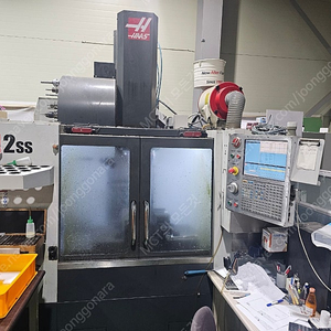 하스머시닝센터 4호기 VF-2SS 2015년식입니다