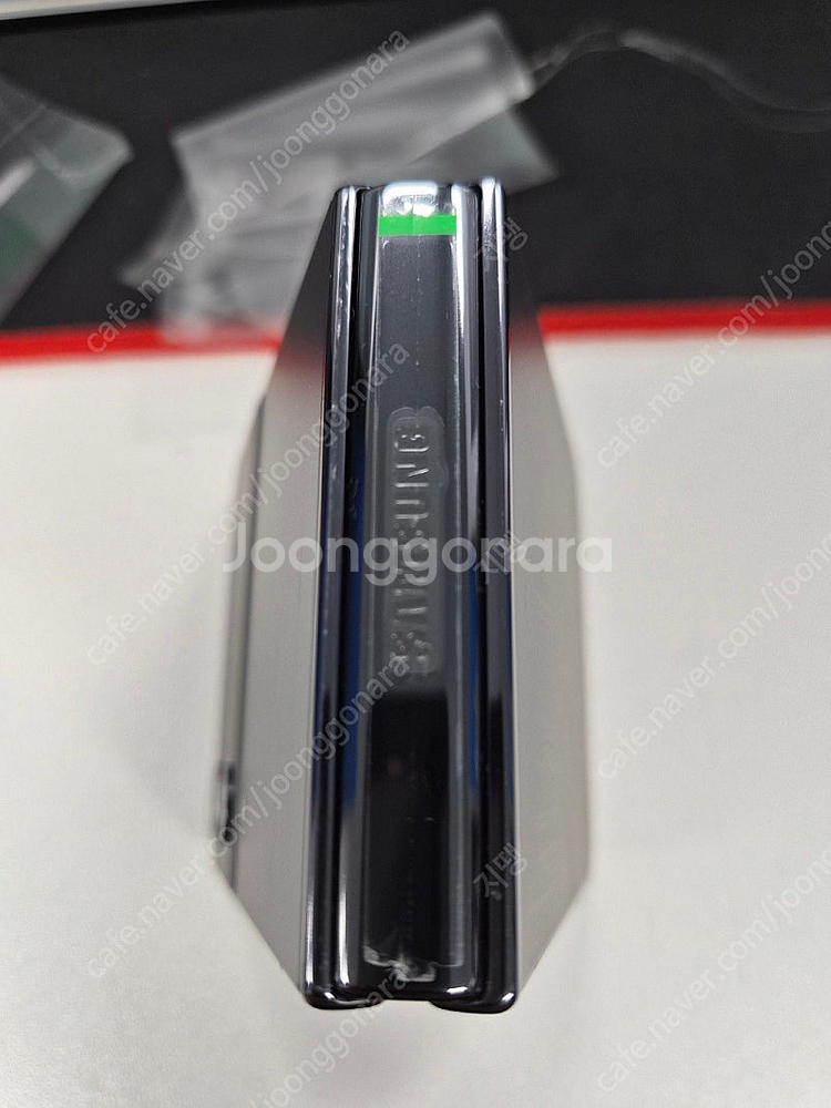 갤럭시 Z Flip4 플립4 512g 판매합니다--1