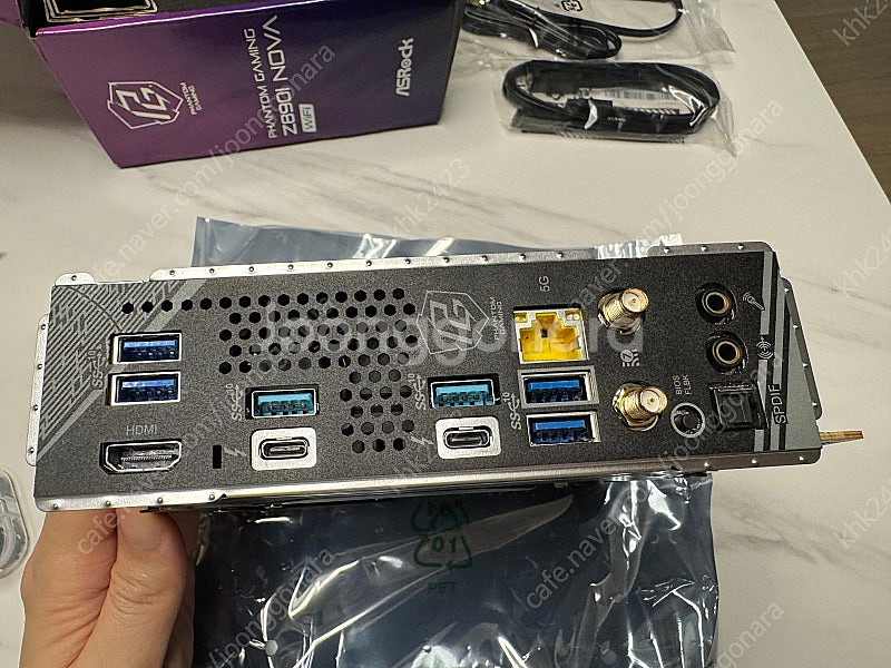 ASRock Z890I Nova WiFi 에즈윈--4